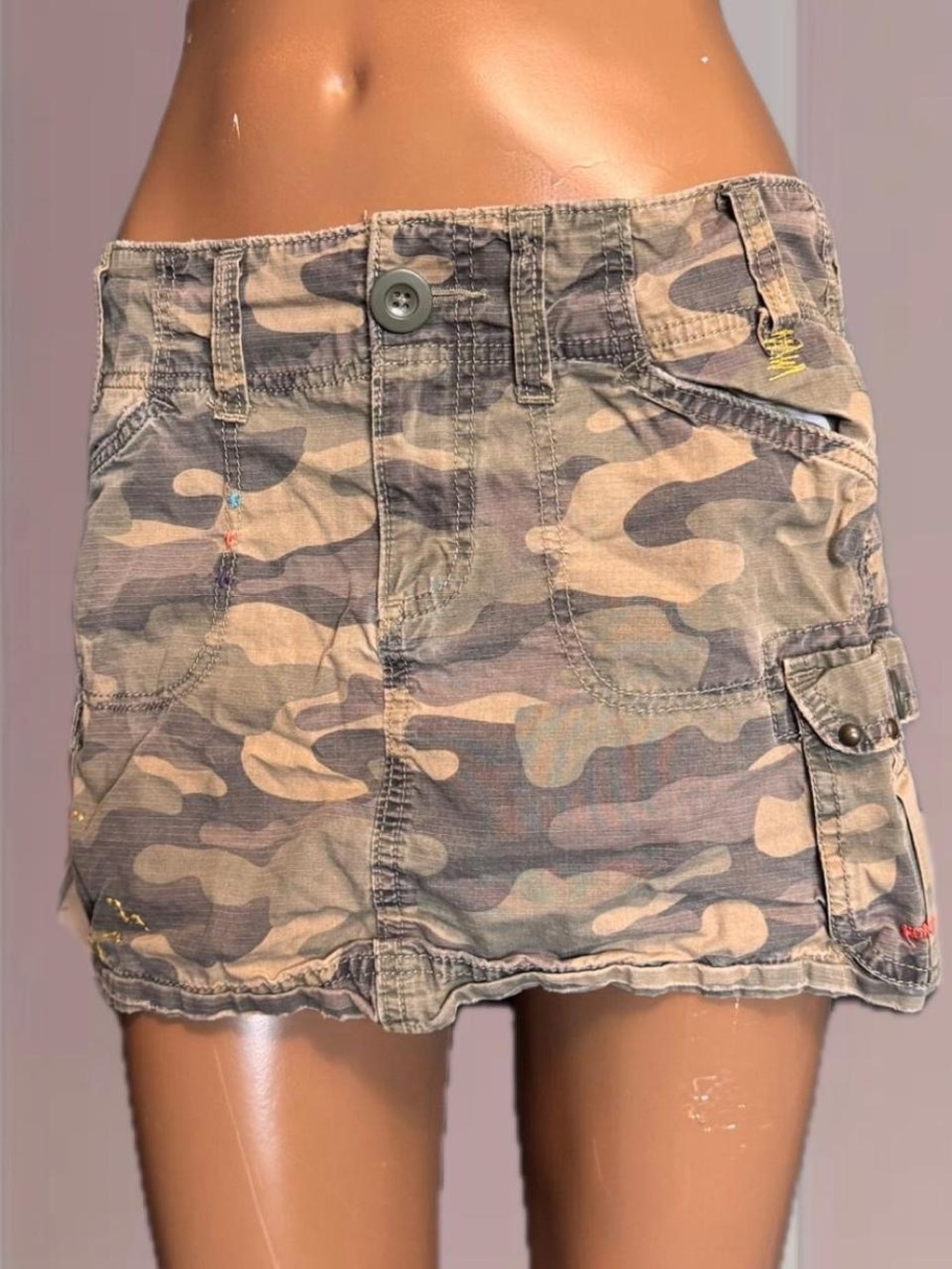 Old Navy Vintage Y2K Camo Cargo Mini Skirt